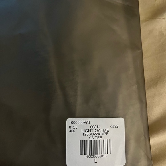 Light oatmeal Fear of god t-shirt size Large - Picture 8 of 8